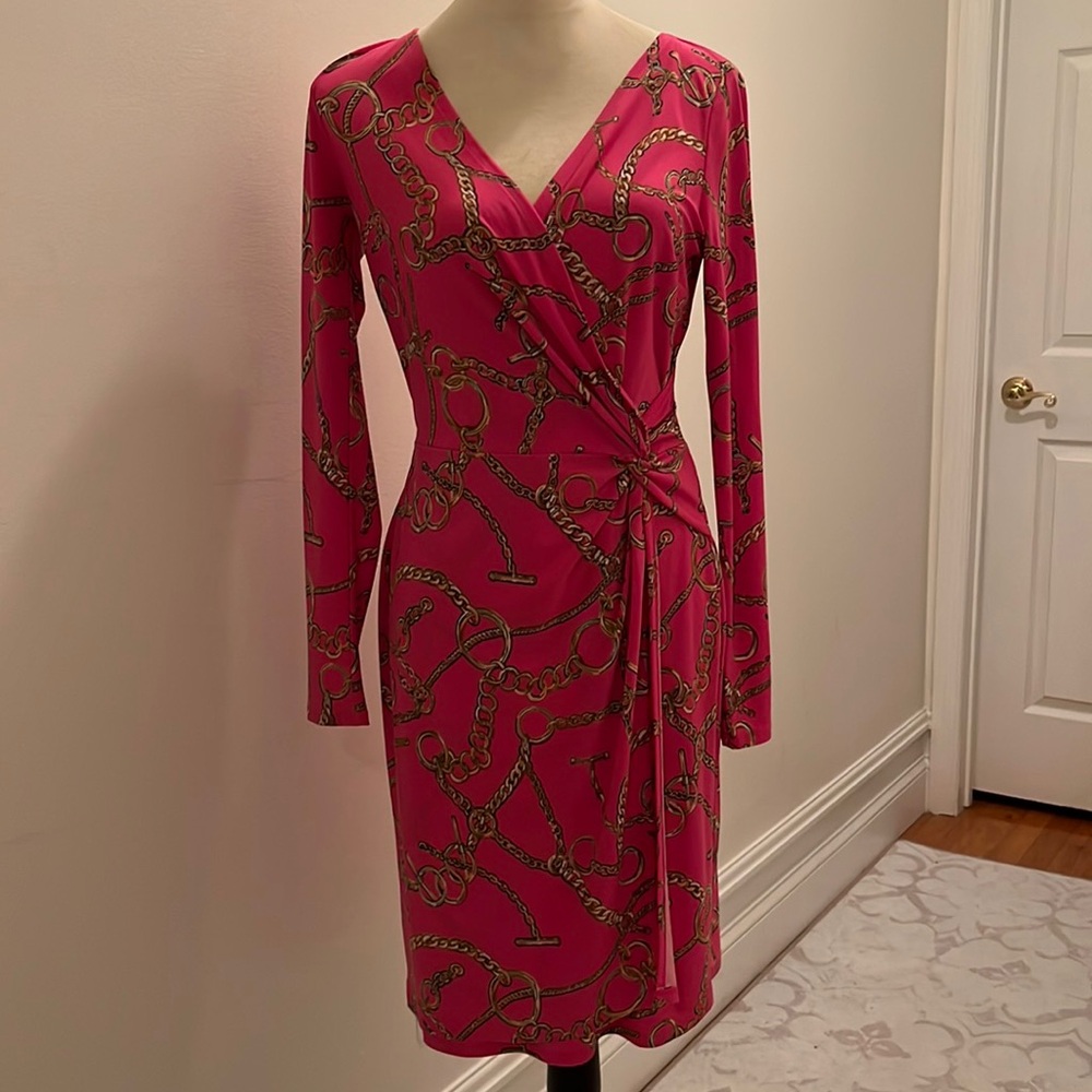 Beautiful and flattering dress.